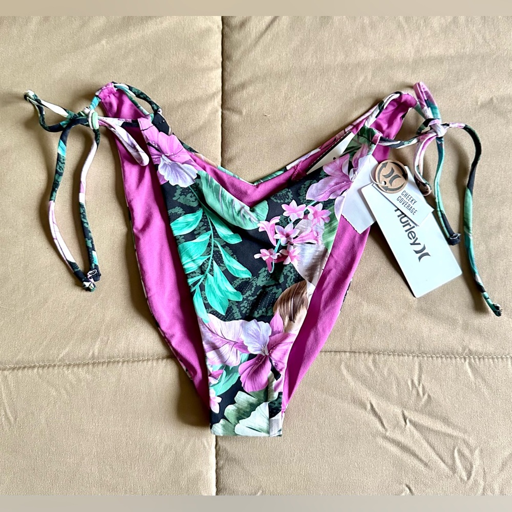 HURLEY PINK AND GREEN FLORAL BIKINI BOTTOM- SIZE M